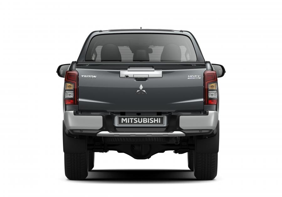  Mitsubishi Triton Double Cab 2018 года  (TH) (фото 17 из 28)